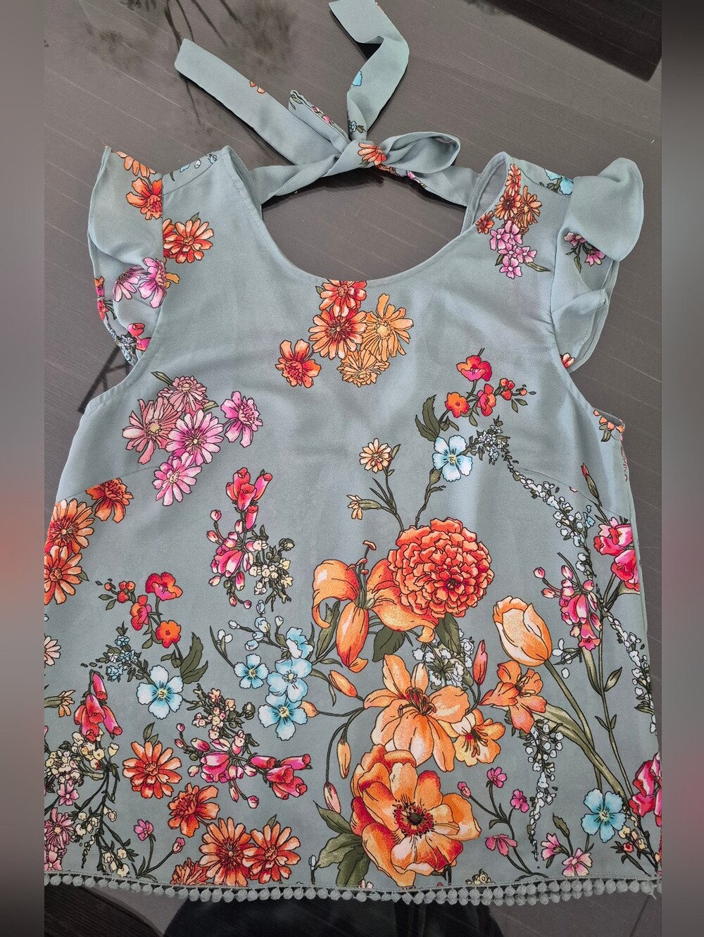 Floral Tie In Back Top. Multi-Color Blooms!